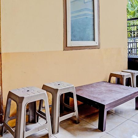 Spot On 92730 Lili Kost Syariahnearketapang Royal City Banyuwangi  Exterior photo